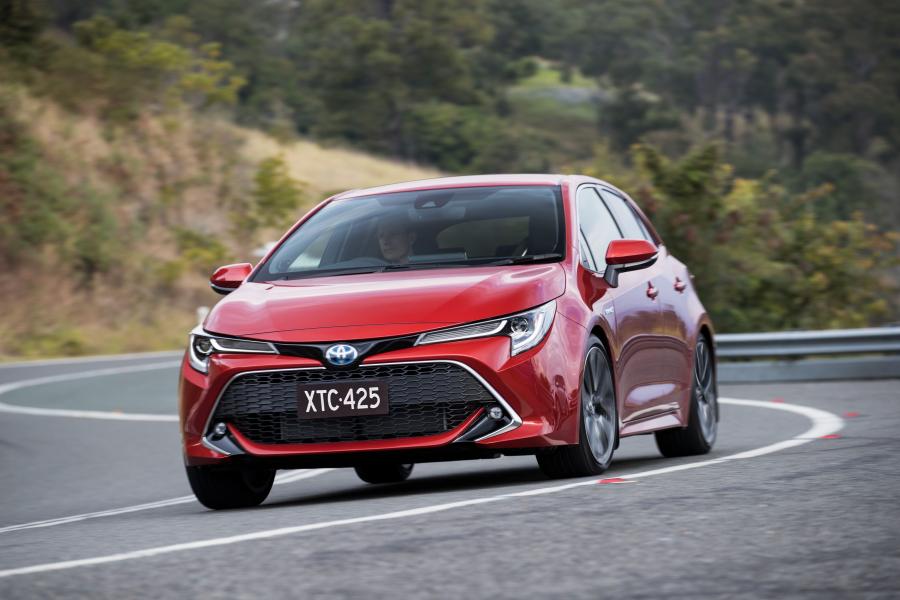  Toyota Corolla ZR Hybrid 2018 года  (AU) (фото 24 из 30)